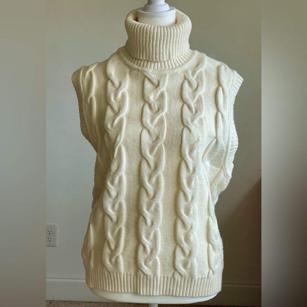 House of Harlow 1960 Ivory Cable Knit Turtleneck Sweater Vest - Size Small